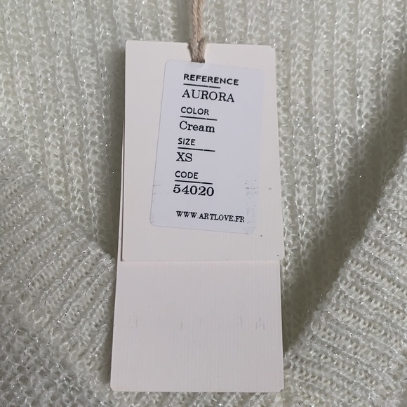 ArtLove Paris V Neck Sweater - Picture 4 of 5